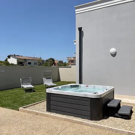 Holiday home Domus Lavinia 